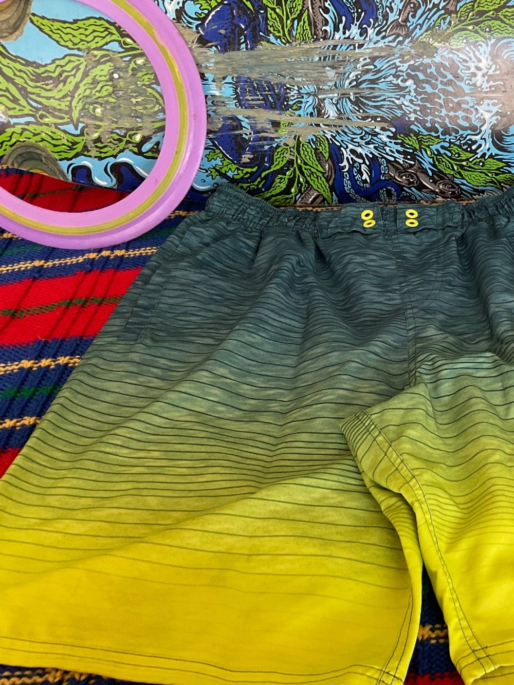 Nike-Hombre, Swim Trunks, Gray Yellow, Striped Board Shorts- (L)